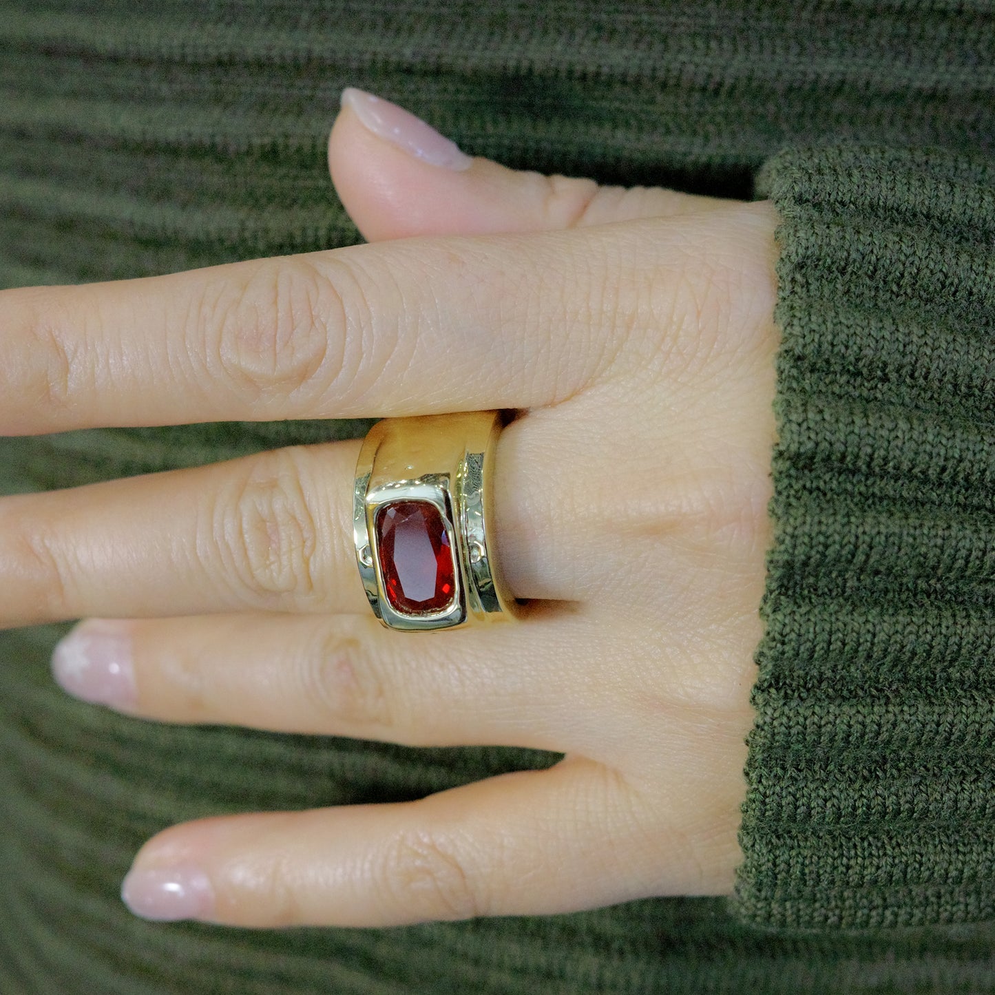 Scarlet Flame Gold Ring